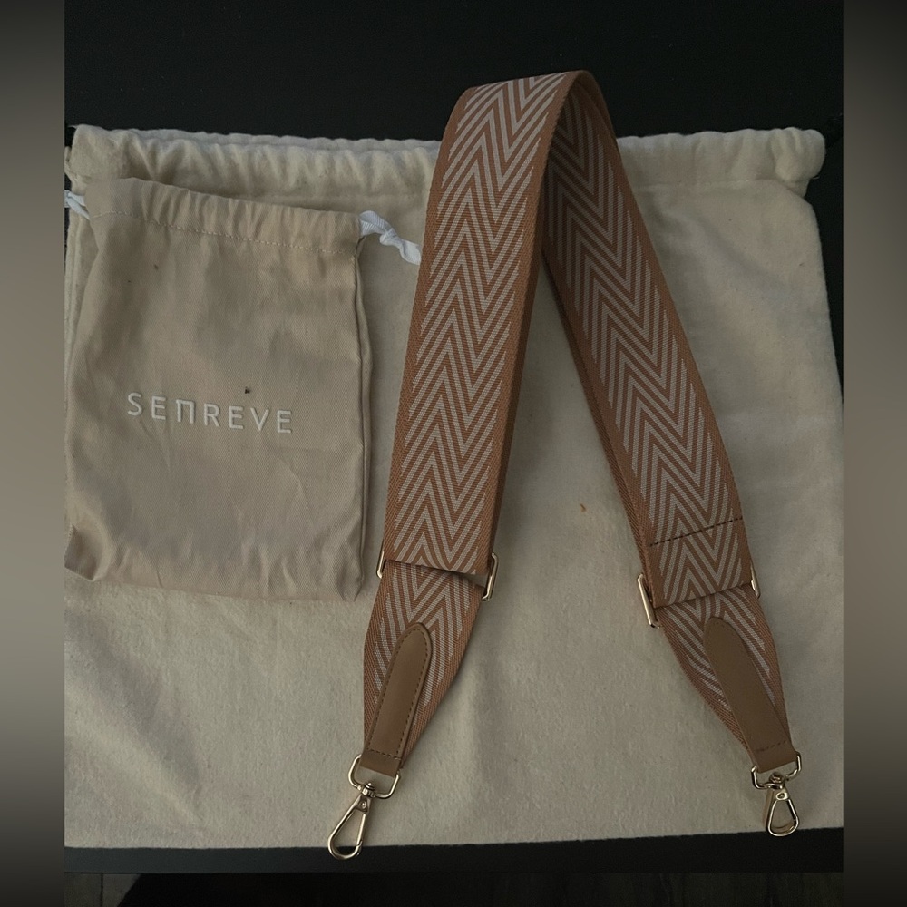 SENREVE - Adjustable Statement Shoulder Strap - Chestnut/Gold